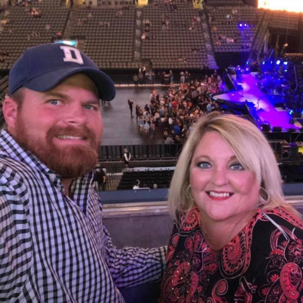 Meet your Posher, Hilary